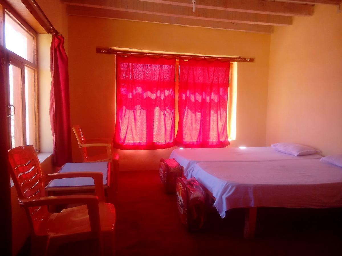 Hotel Rigyal Padam Екстер'єр фото